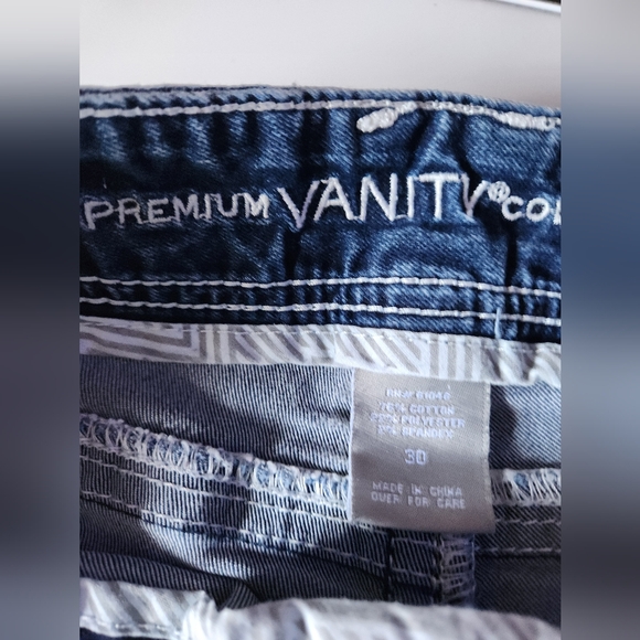 Shorts - Picture 7 of 7